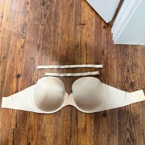 Victoria’s Secret Illusions Smooth Uplift Strapless Bra